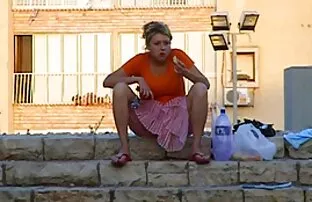 XXX Bionda divertimento video trans gratis italiani con portiere