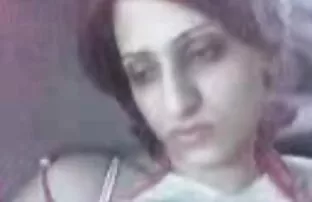 XXX Intenso gangbang in film porno italiani con trans garage