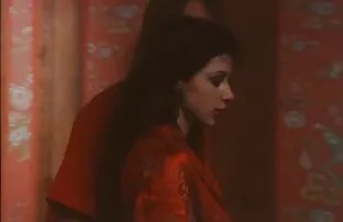 XXX Ksenia vai a bere un caffè trans italiane film